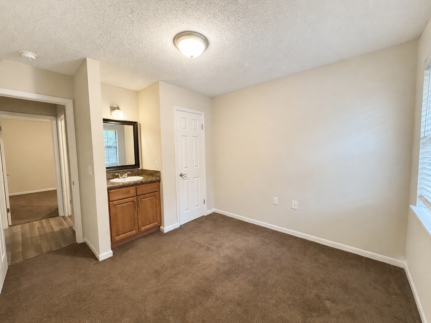 235 Vista Circle - 4